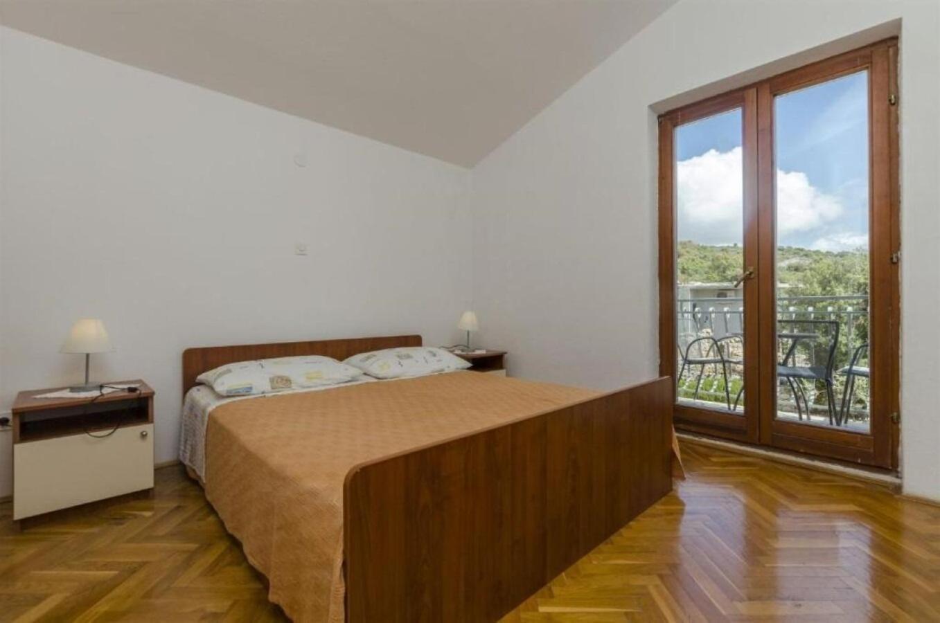 Apartments Mil - 80M From The Sea Sevid Exterior foto