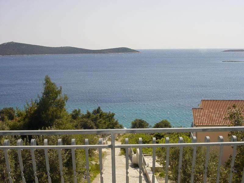 Apartments Mil - 80M From The Sea Sevid Exterior foto