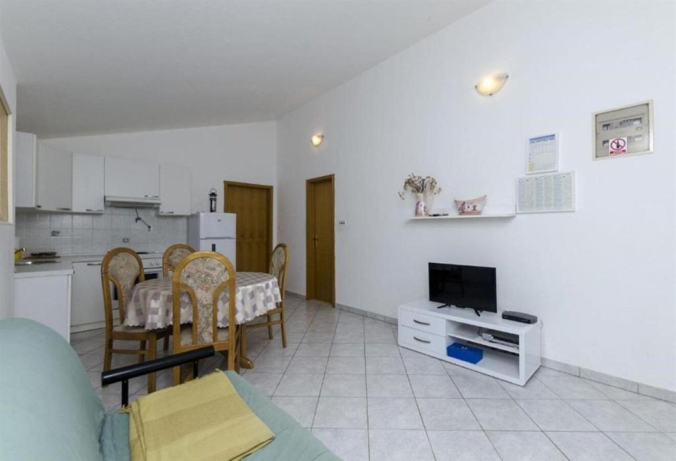 Apartments Mil - 80M From The Sea Sevid Exterior foto
